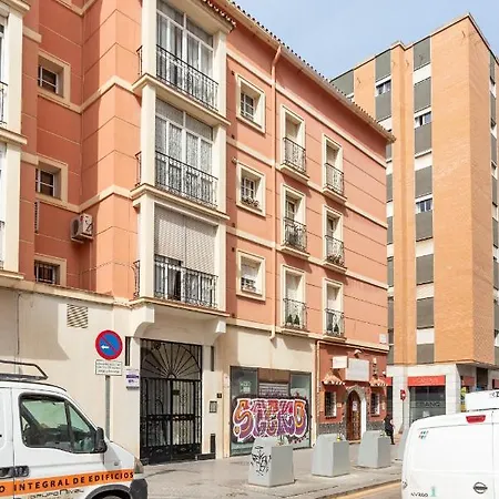 Lu&cia Central Station 2 Parking Free Апартаменты Малага